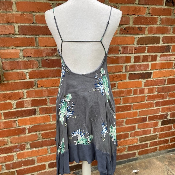 Free People Faded Bloom Gray Handkerchief Hem Dress  Size XS - Picture 11 of 11